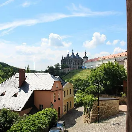 Stary Farhof Apartment Kutna Hora Exterior photo